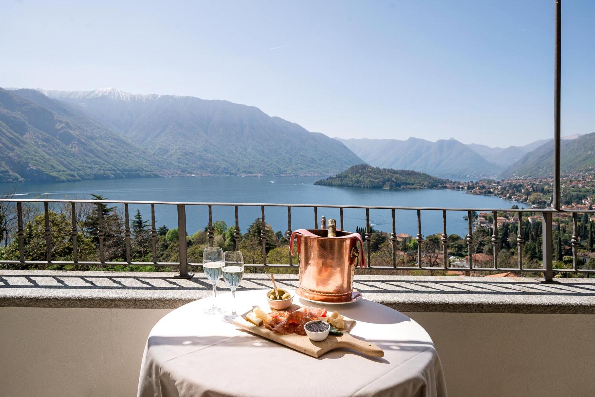 Alveluu Ristorante E Suites Tremezzo Exteriér fotografie